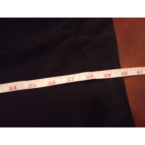 🆕⭐ST. JOHN black short sleeve midi sheath dress - Picture 6 of 10